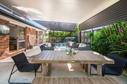 Sandy Dunes Retreat Pet-Friendly Wurtulla Home - Australia Shopping 1