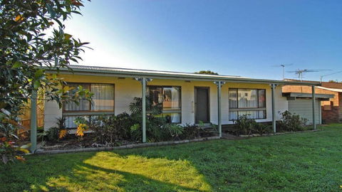 Sandy Escape - Accommodation Australia 0