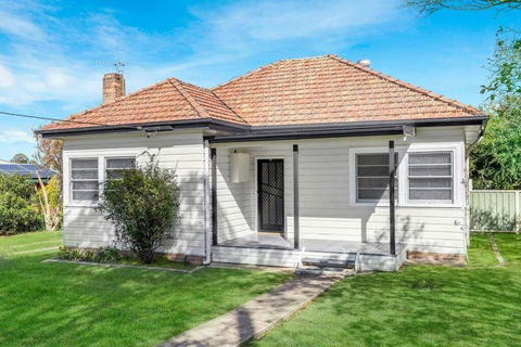 Serene Countryside Escape Spacious 3BR Retreat Near Wineries - Accommodation Australia 0