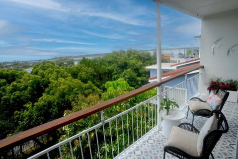 Shaws Bay View -150m To Shaws Bay - Accommodation Australia 2