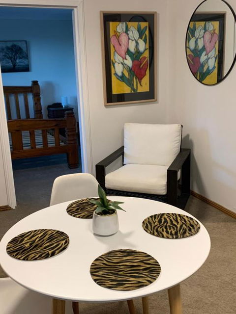 Snooty Fox Bed &Breakfast - Australia Shopping 2