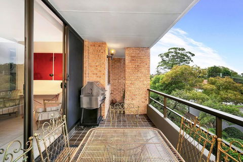 SPF13-Sunny, Spacious, Highly Convenient Apartment - Accommodation Australia 1