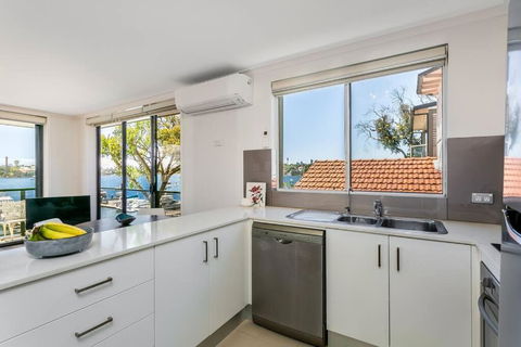 STG38 - Stunning Waterfront Apartment - Drummoyne - Accommodation Australia 2
