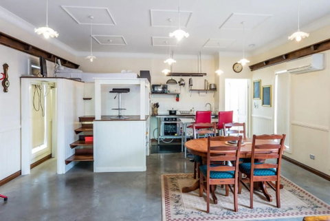 Studio In Ashgrove W Bedroom Loft - Accommodation Australia 2