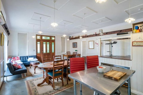 Studio In Ashgrove W Bedroom Loft - Accommodation Australia 1