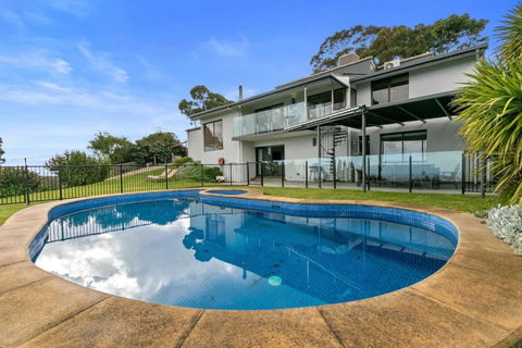 Sunset Estate In Mount Osmond - Accommodation Australia 3