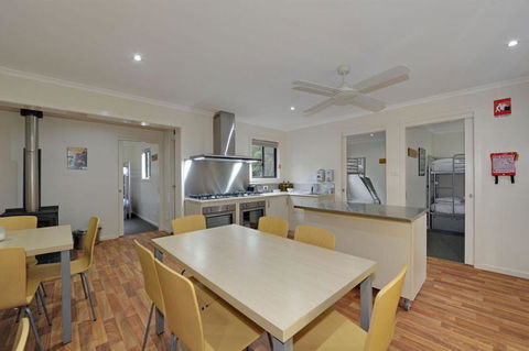 Tahune AirWalk Cabin And Lodge - Local Tourism 3