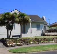 BEACHPOINT COTTAGE - Australia Shopping