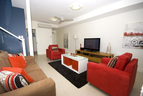 Beachside Magnetic Harbour Apartments - Accommodation Australia 1