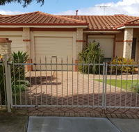 Beachside Retreat - Australia Shopping