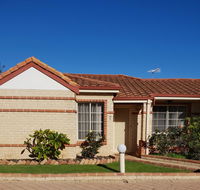 Beachside Retreat 2 - Australia Shopping