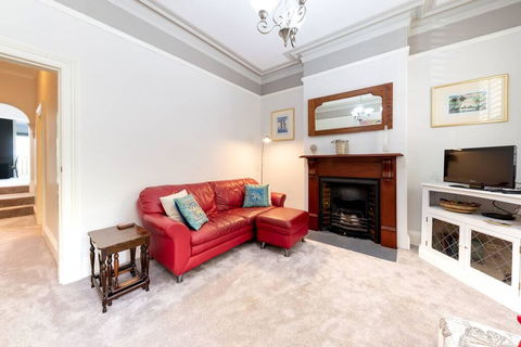 Beautiful Modern Historic Home Near Sydney Harbour - Bed n Breakfasts 2