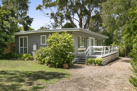BEAUTY AND THE PEACE - INLET SIDE - Accommodation Australia 0
