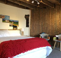 Bed in a Shed Too - Accommodation Australia
