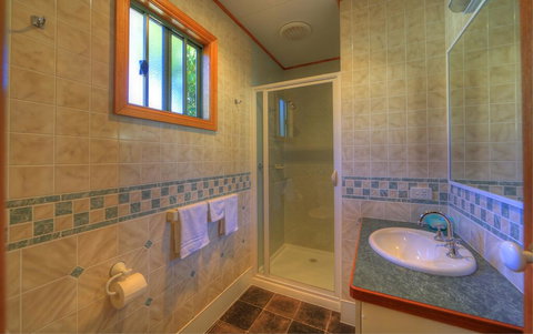 Beechworth Lake Sambell Caravan Park - Accommodation Australia 1