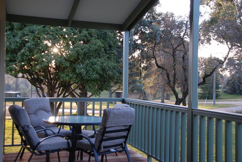 Beechworth Lake Sambell Caravan Park - Accommodation Australia 2