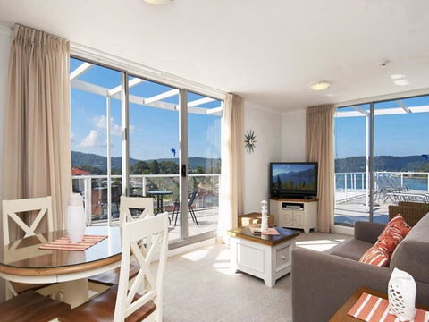 Bella Mare - 2 Bedroom Ocean View Terrace Apt - Local Tourism 0