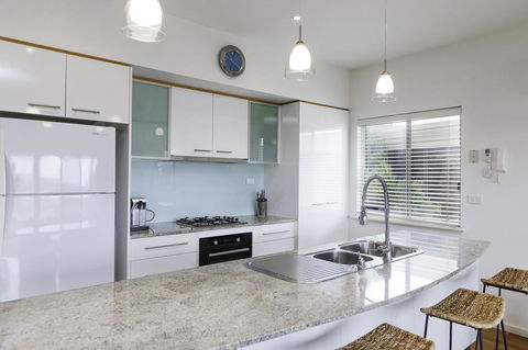 Bella Vista - Accommodation Australia 0