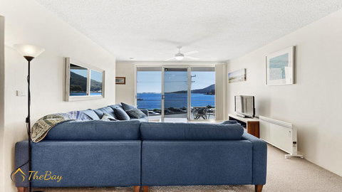 Bella Vista Unit 4 - Shoal Bay - Local Tourism 2