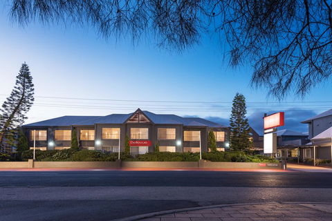Bellevue On The Lakes - Accommodation Australia 0