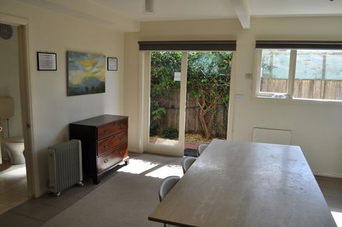 Belton Apartments - The Studio - Accommodation Australia 3