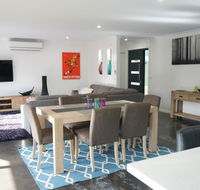 Ben's Place - modern  convenient - Accommodation Australia
