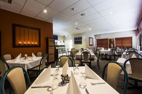 Bent Street Motor Inn - Accommodation Australia 3