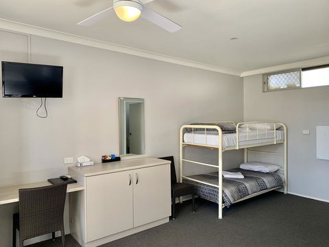 Bermagui Beach Hotel - Accommodation Australia 1