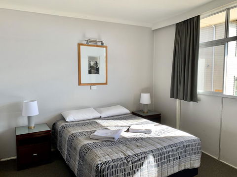 Bermagui Beach Hotel - Accommodation Australia 2