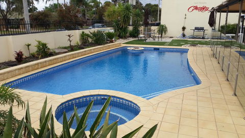 Best Western Chaffey Motor Inn - Accommodation Australia 1