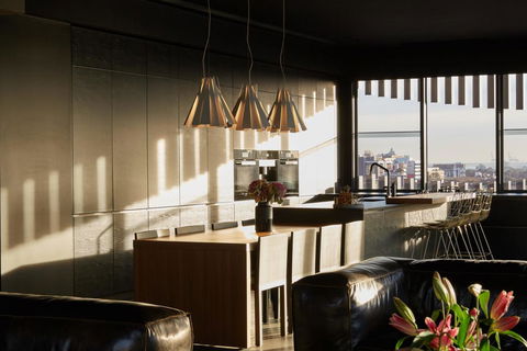 Birdcage Penthouse Luxury Melbourne Ultra Modern Industrial Chic - Accommodation Australia 3