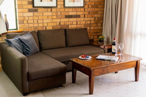 Blickinstal Barossa Valley Retreat - Local Tourism 2