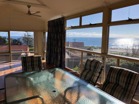 Blue Bay Beach Getaway - Accommodation Australia 0