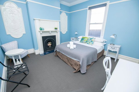 Blue Door Apartments Heritage Charm In CBD - Local Tourism 2