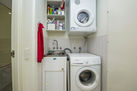 Blue On Blue Apartment 332 - Accommodation Australia 3
