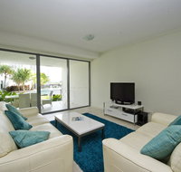 Blue on Blue Apartment 812 - Accommodation Australia