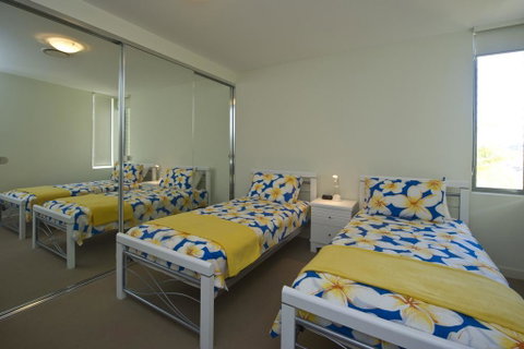 Blue On Blue Apartment 921 - Accommodation Australia 2