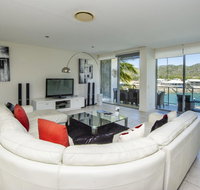Blue on Blue Penthouse Apartment 335 - Accommodation Australia