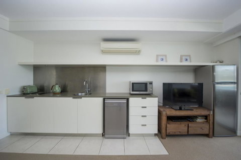 Blue On Blue Superior Studio Room 1271 - Accommodation Australia 2