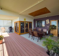 Blue Water Retreat - Upstairs - Local Tourism