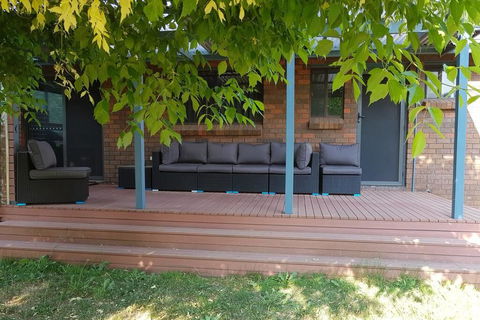 Blue Wren BnB Bathurst - Local Tourism 3