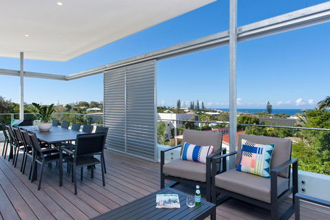 Bluey's Beach House - 5 Bedroom - Local Tourism 2