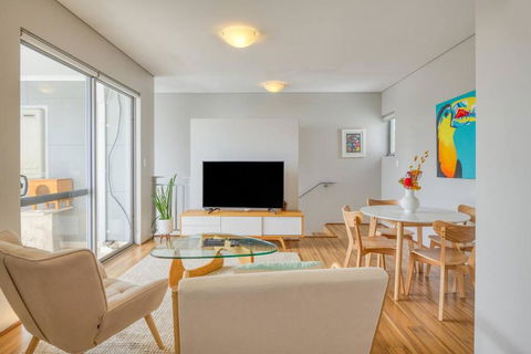 The Nordic Nook - A Relaxed Redcliffe Stay - Accommodation Australia 0