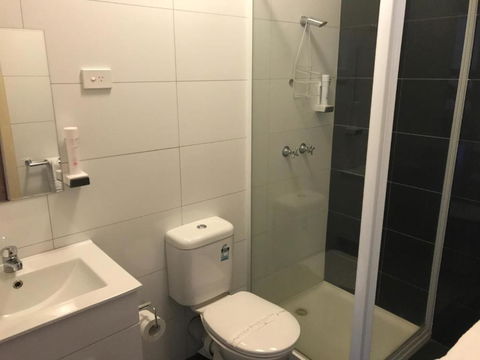 The Wharf Hotel - Accommodation Australia 0