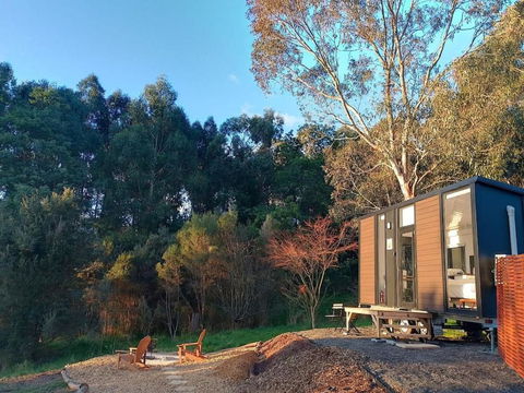 The Whistling Frog By Tiny Away - Accommodation Australia 0