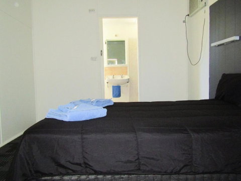 Tinman Roadhouse - Accommodation Australia 1