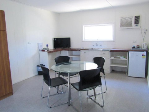 Tinman Roadhouse - Accommodation Australia 3
