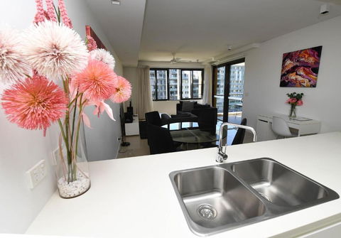 WATERFRONT DARWIN TROPICAL DELIGHT - Accommodation Australia 1