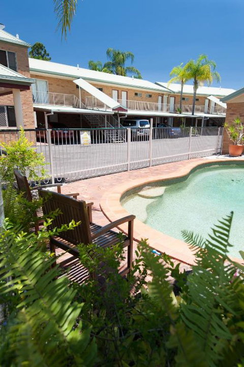 Wild Scotsman Motor Inn Gin Gin QLD - Australia Shopping 1
