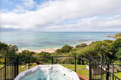 Y Vue - Beachside Apartment With Ocean Views - Local Tourism 2
